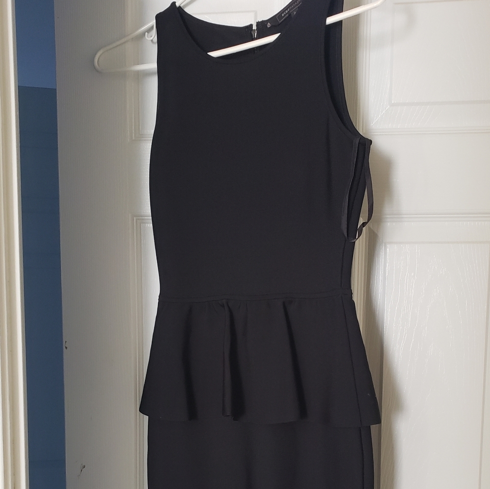 BGBGMAXAZRIA Bodycon Peplum Dress